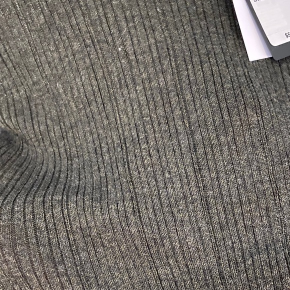 Long Sleeve Guess Crop Top - Picture 3 of 4